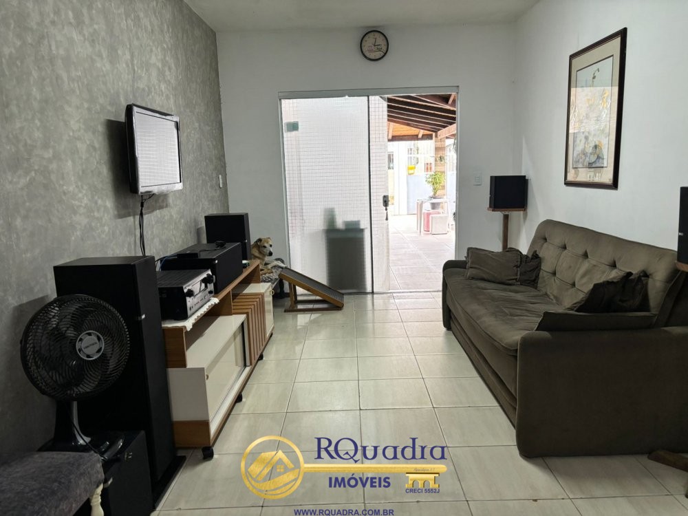 CASA GEMINADA NO BAIRRO JOS AMNDIO